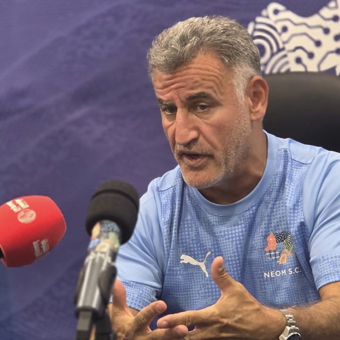 غالتييه يحذر من قوة الأخدود ويطالب جماهير تبوك بدعم نيوم