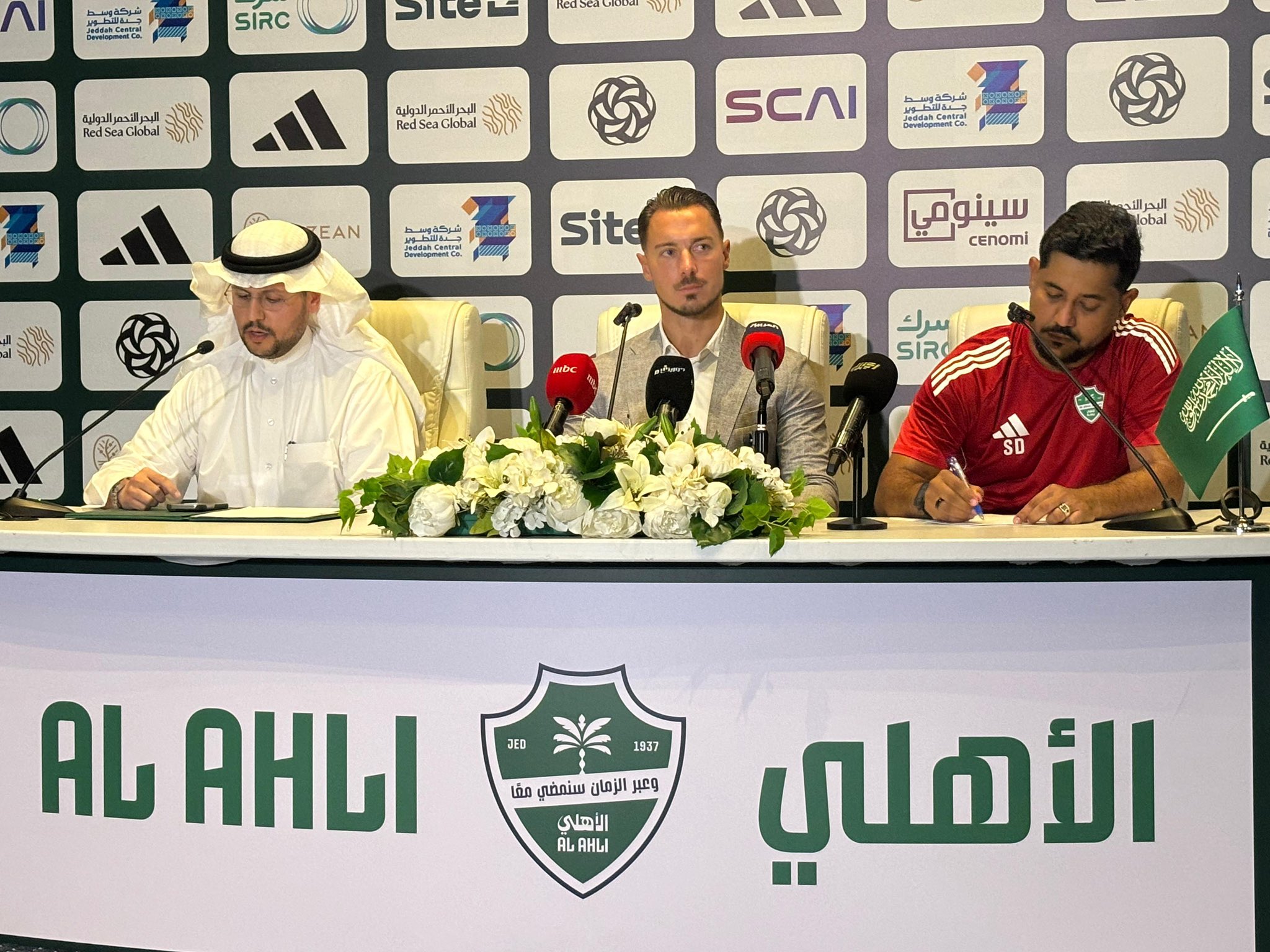 يايسله قبل قمة الأهلي والهلال: نركز على التفاصيل الصغيرة وهدفنا الفوز