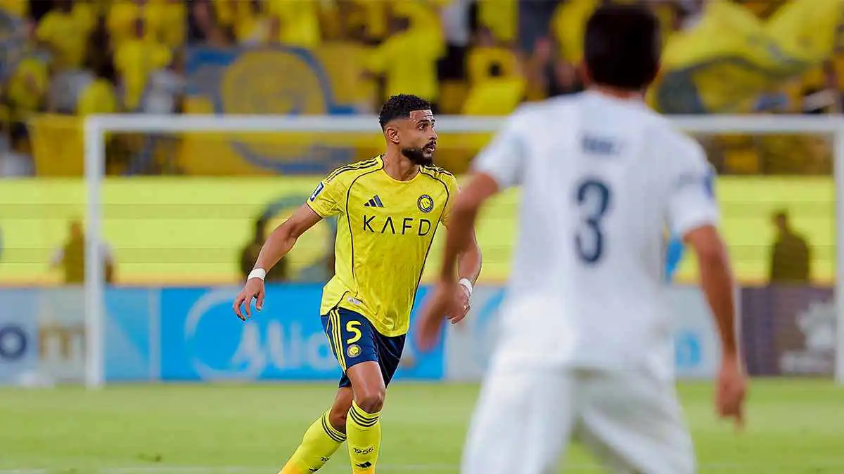 رسالة العمري لجماهير النصر تُنهي الجدل حول ارتباطه بالاتحاد