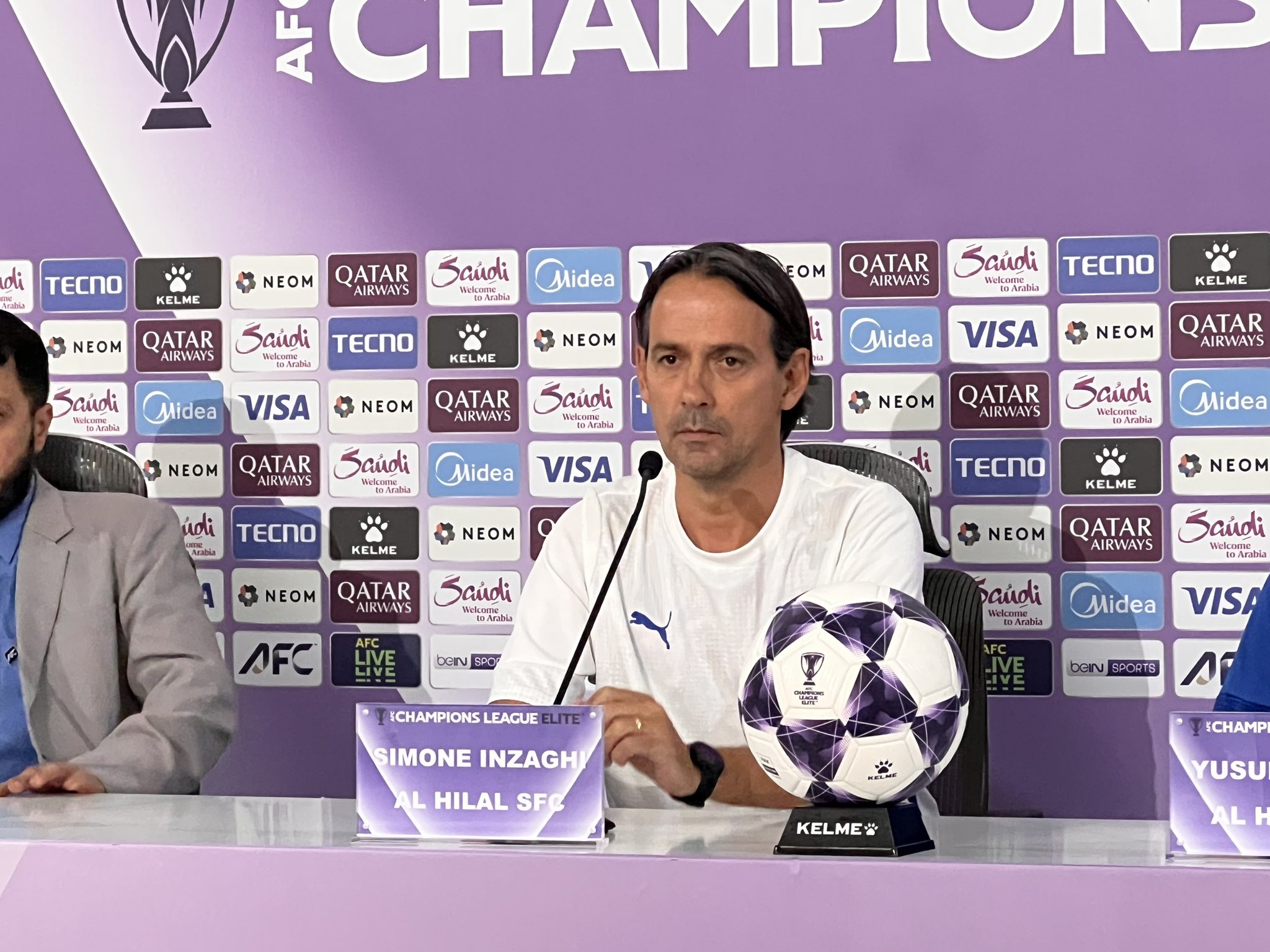 إنزاجي يطيح بصفقة الصيف من قائمة الهلال أمام الأهلي