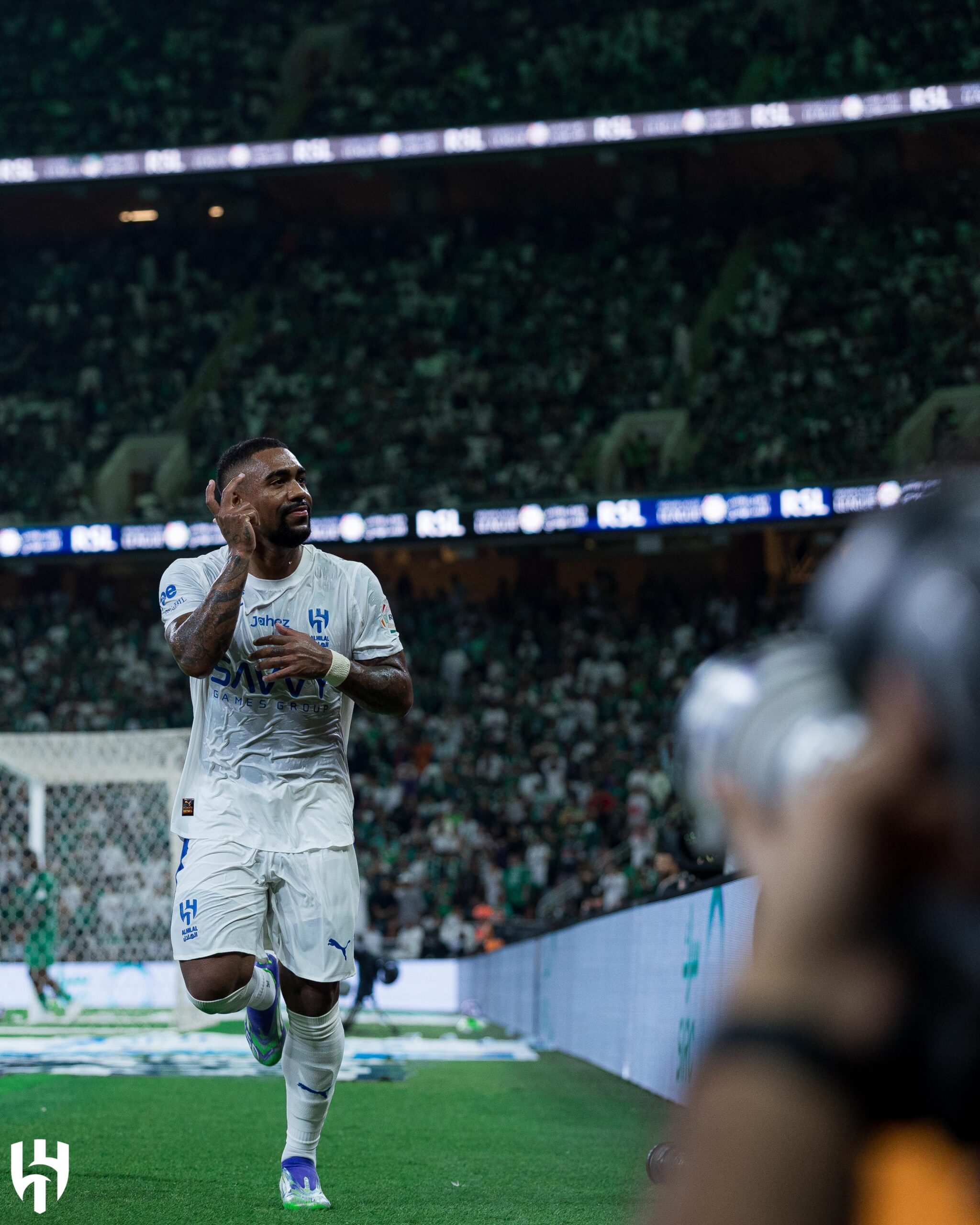 عاجل الشوط الأول.. الهلال يصعق الأهلي بثلاثية «ثيو ومالكوم»