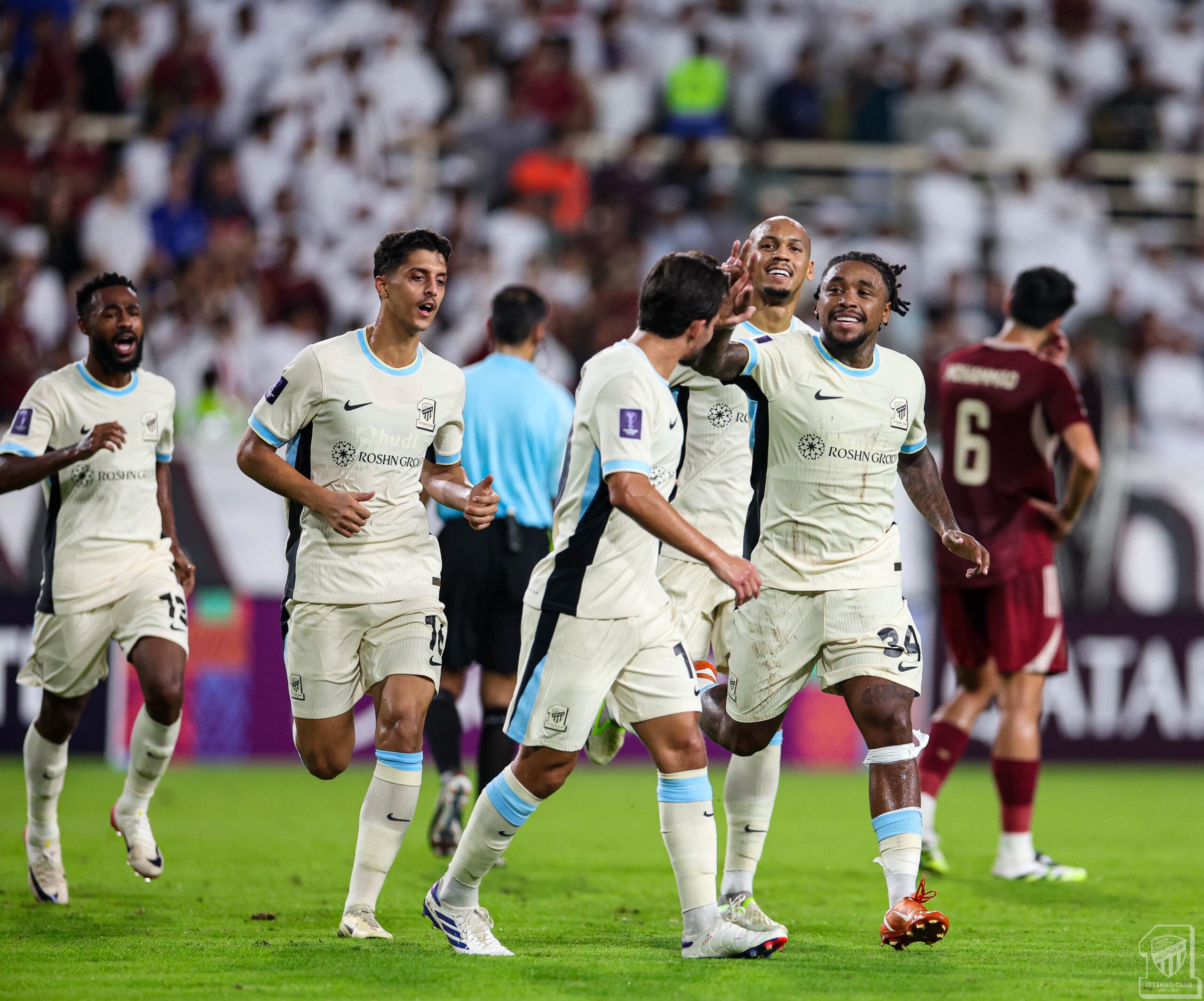 الاتحاد يصطدم بالنجمة في دوري روشن.. موعد المباراة والقنوات الناقلة