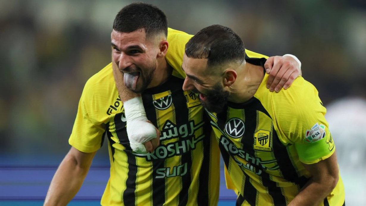 الاتحاد يكشف حقيقة غضب عوار.. وتطورات إصابة بنزيما
